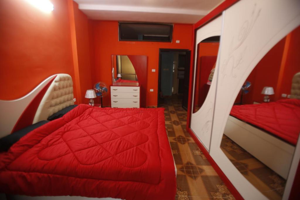 Postel nebo postele na pokoji v ubytování Isra Hotel
