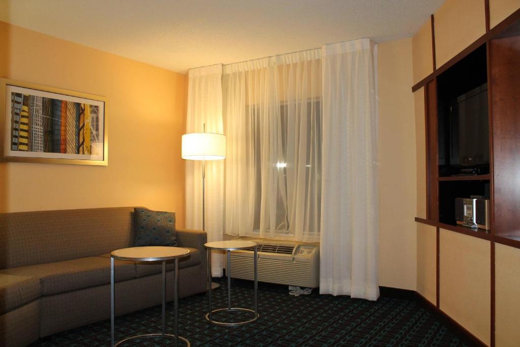 Fairfield by Marriott Frankfort photo