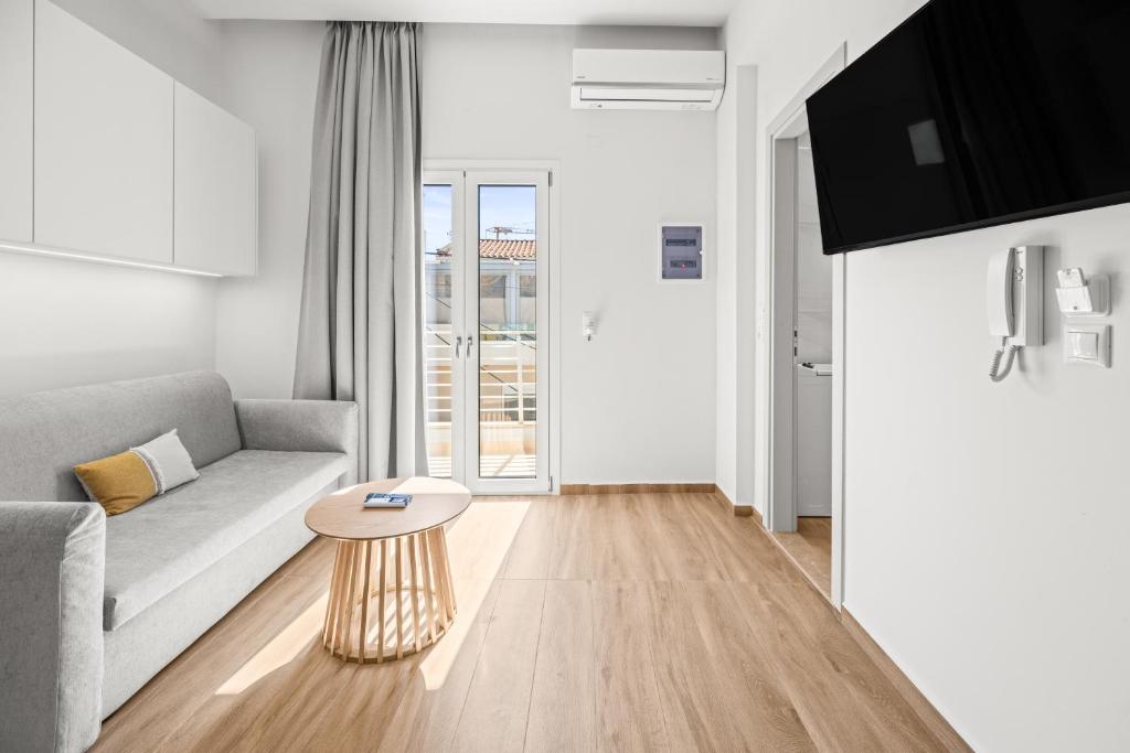 Urban Luxury Suite Central Heraklion 1