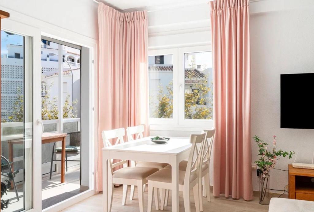 Nerja Torrecilla Beach Apartment