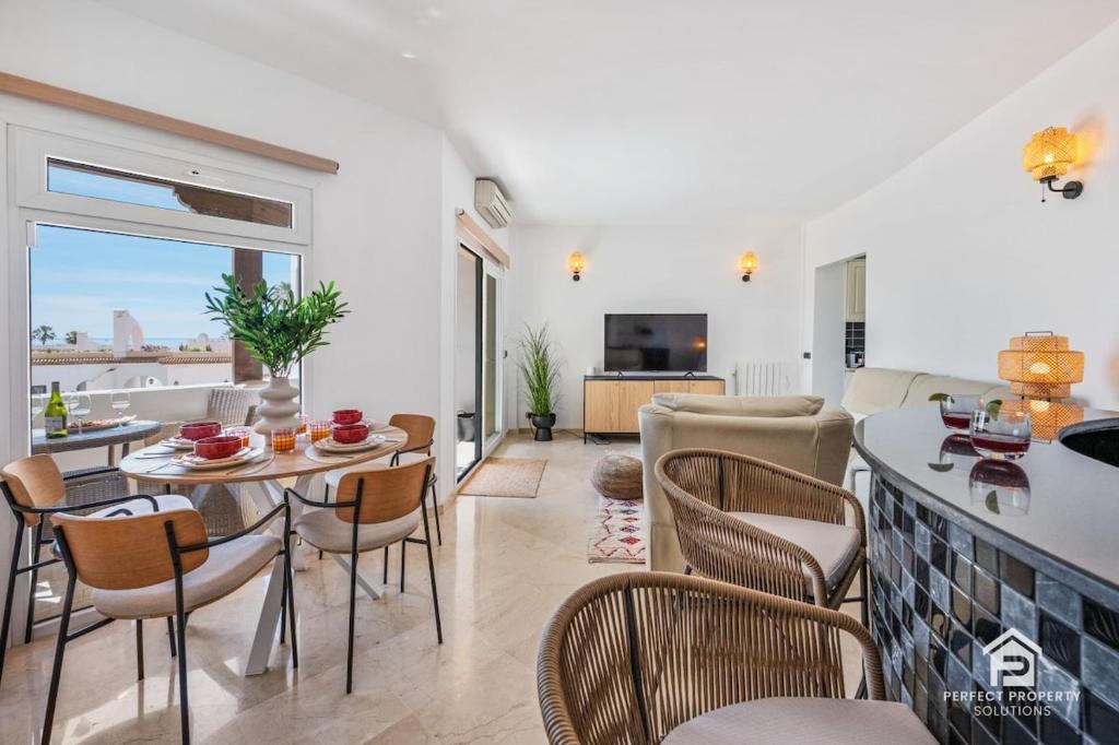 Puerto Cabopino Retreat | Sunny Terraces & Pool