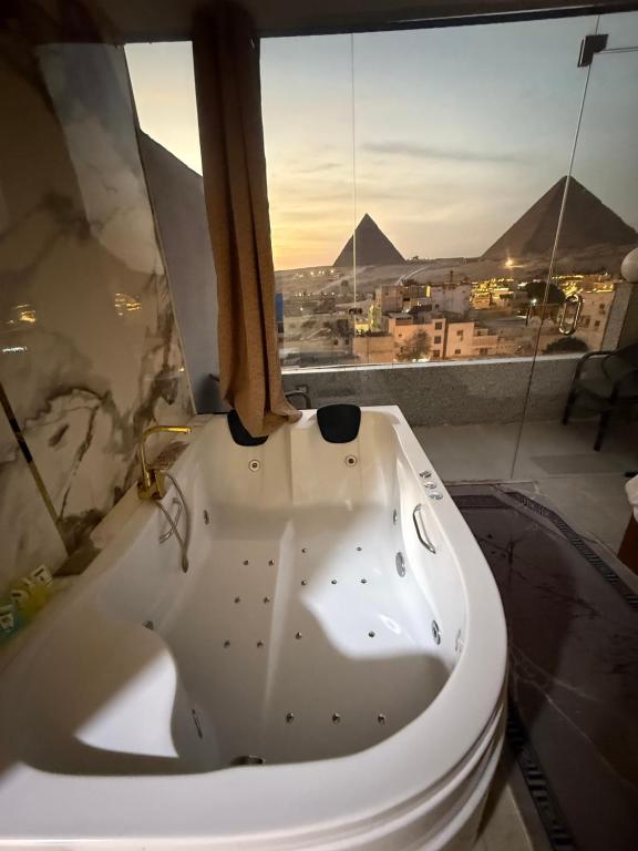 Middle East panorama veiw & jacuzzi photo
