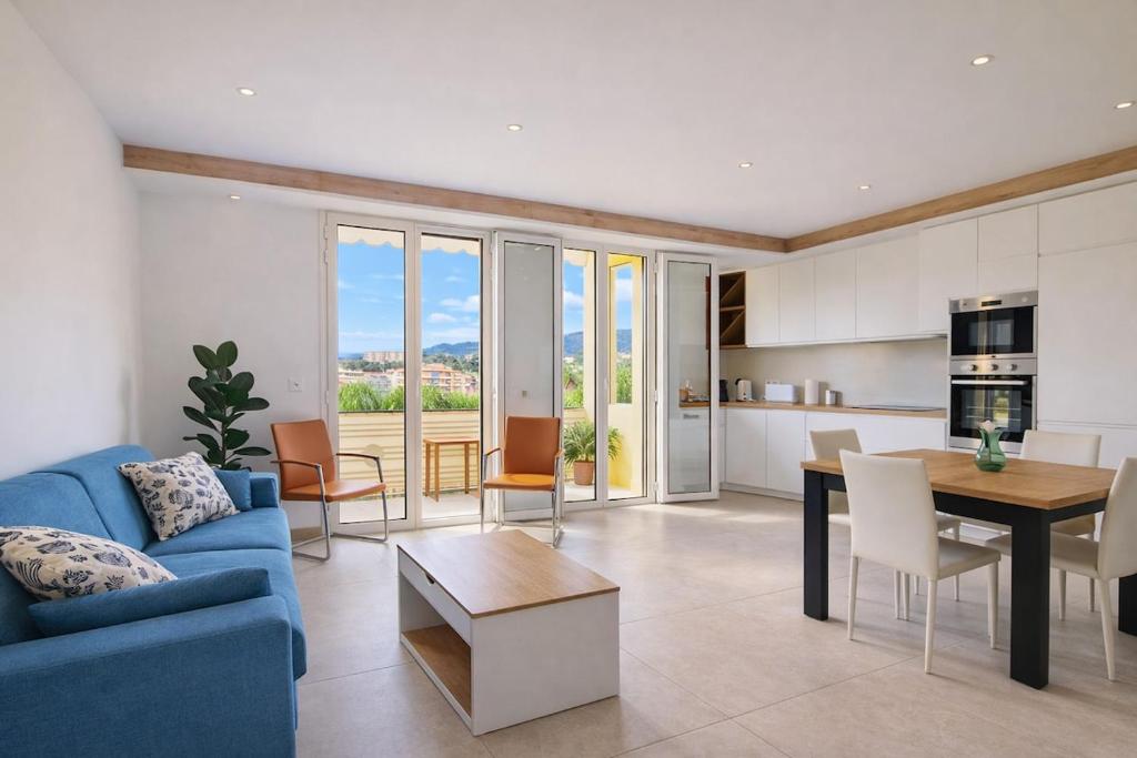 Menton Sunny Balcony No Overlooking AC Parking Beach Walk