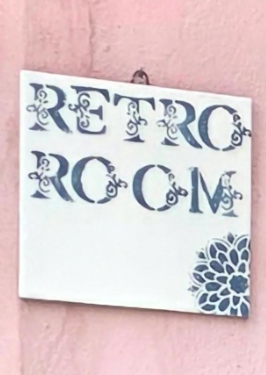 Retro Room