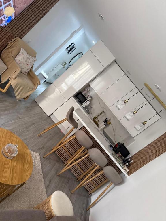 Salou Centre, C Bilbao 100 m beach, sleeps 4