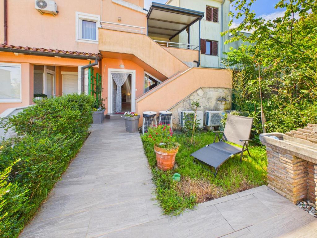 APARTMAN Sandro