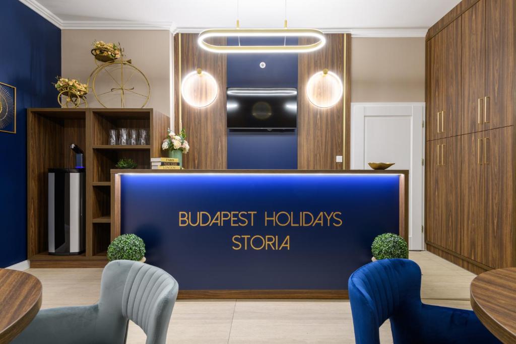 a lobby of a budapest holidays styrna store at Budapest Holidays Storia in Budapest