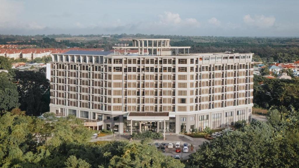 an overhead view of a large white building at Livingston Hotel in Sandakan