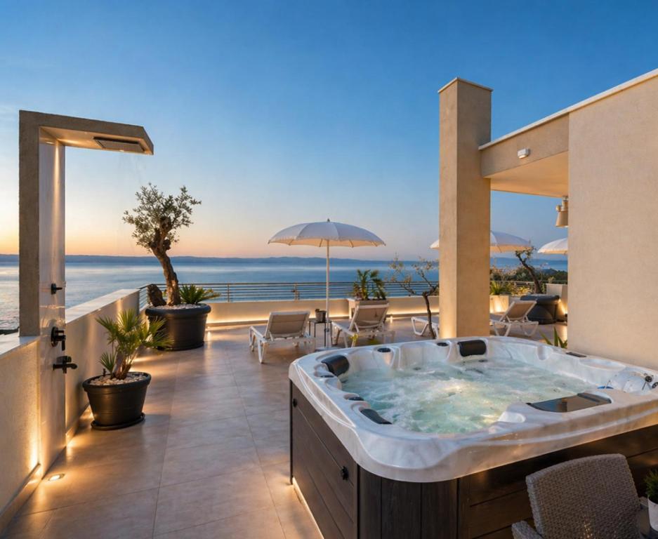 Penthouse Apartment Golden View with private Jacuzzi and 100m2 terrace by Makarska Exklusiv