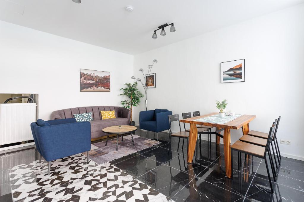 82sqm - 3 Bedrooms - 15 Min to center