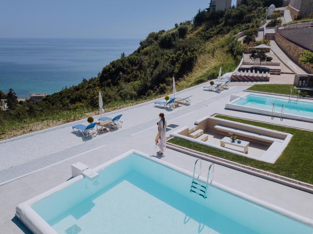 Koumaros Aparthotel