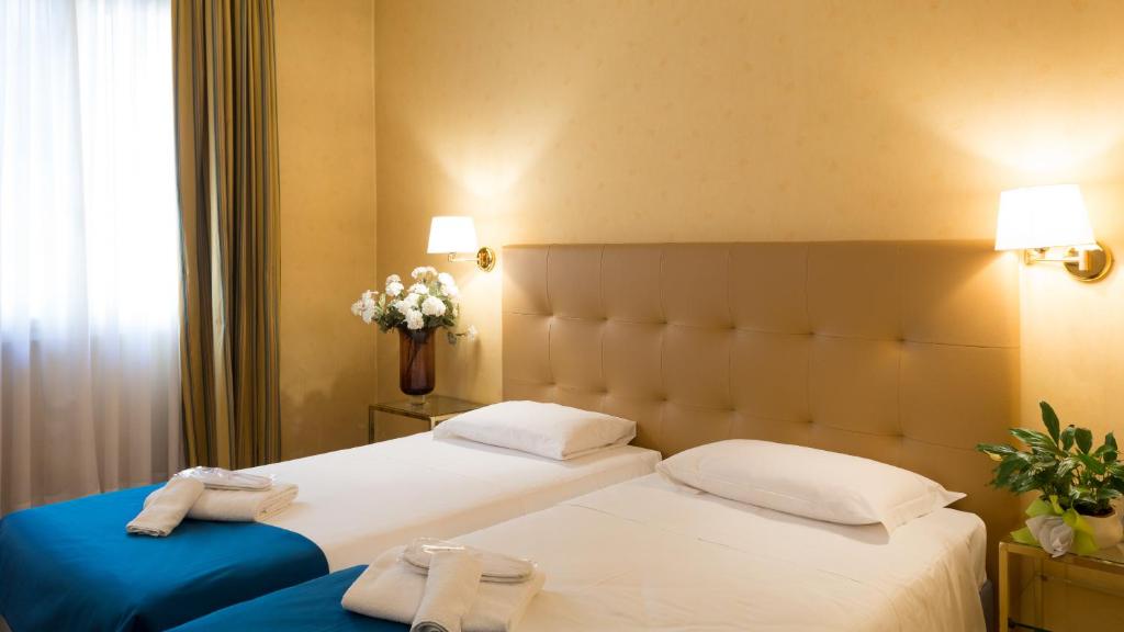 Hotel Lombardia - Resim 22