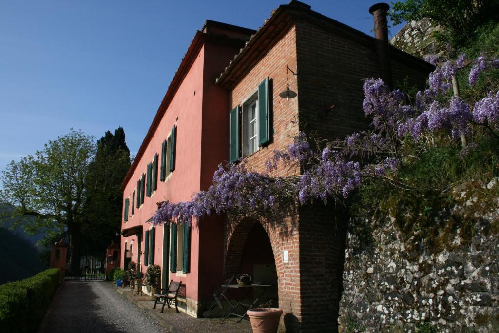 The building in which a vidéki vendégházakat is located