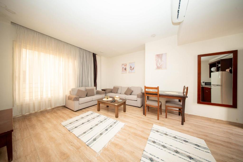 The Home Dreamland - 
