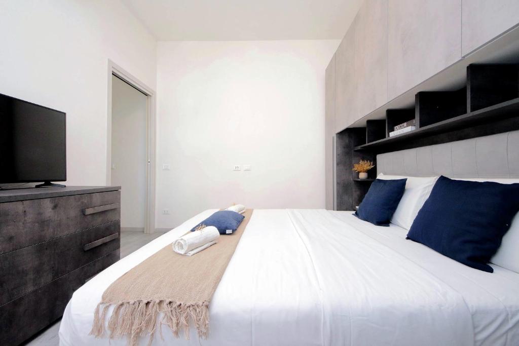 Francescos Flat by DomusDimore