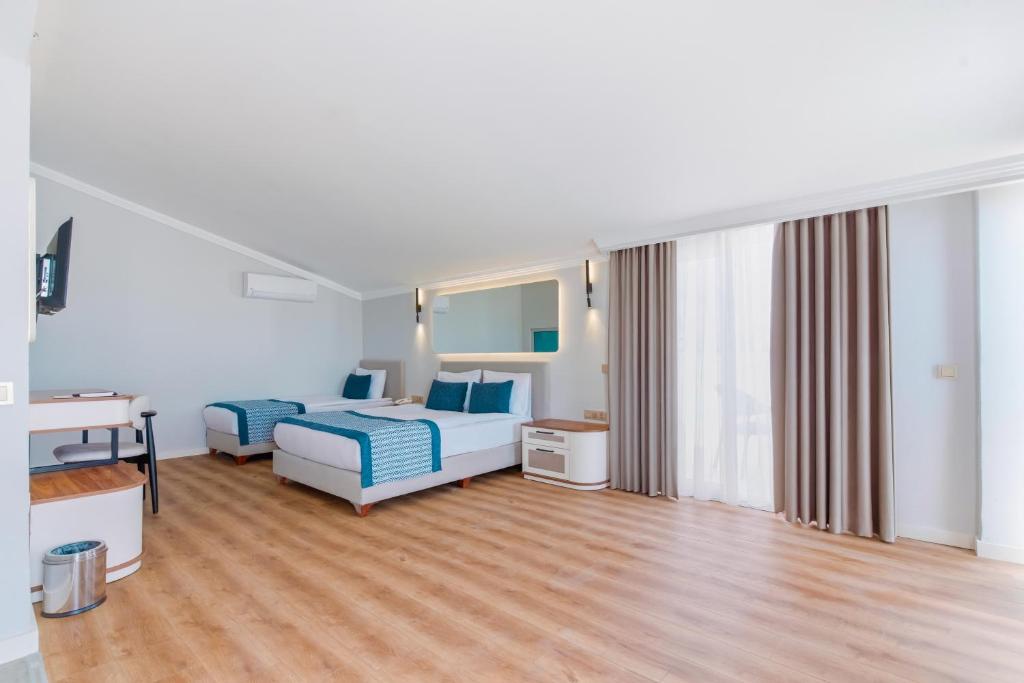 Q Ella Beach Hotel - Deluxe Double Room With Sea View