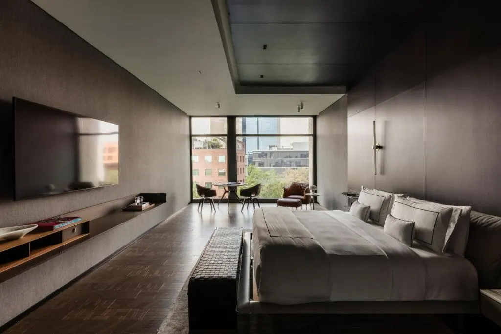 Suite with City View