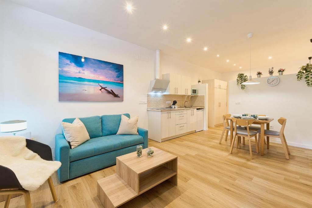 Kosta Homes - Carihuela Nest