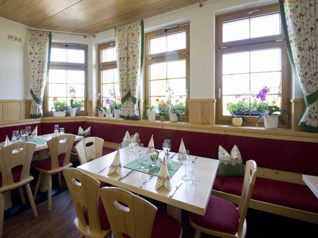 Restaurace v ubytování Gasthaus Schweizerhof