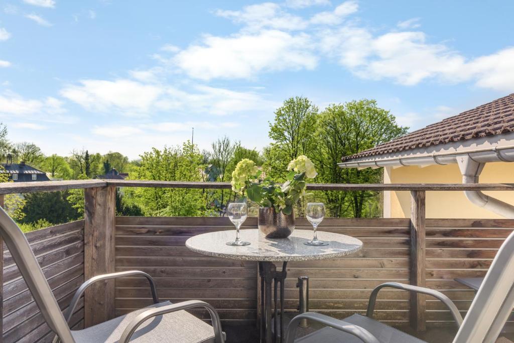 Kurpark Suites Bad Aibling - Suite 6 Im DG Mit Balkon