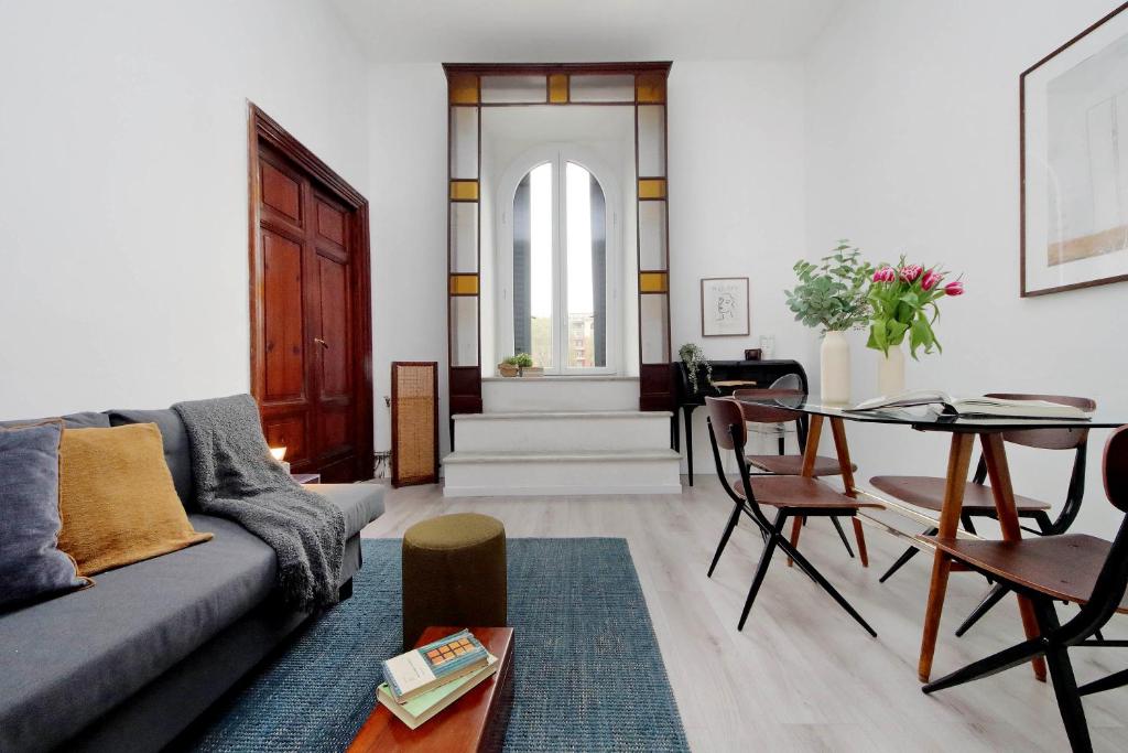 Cavour 2 bedrooms apartment
