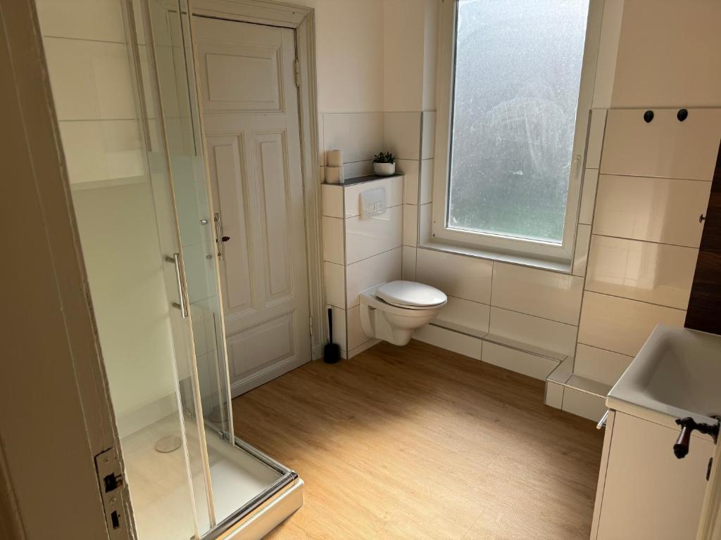 Jessop Haus - One-Bedroom Apartment With Garden View