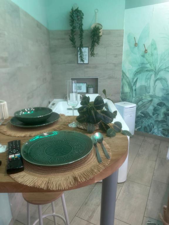 La Jungle Secrète Spa et cinéma en plein air – photo 13