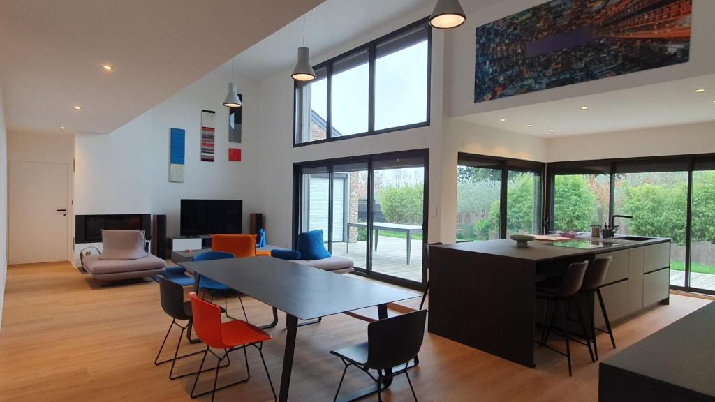 Luxueuse villa, piscine intérieure, plage à 500m