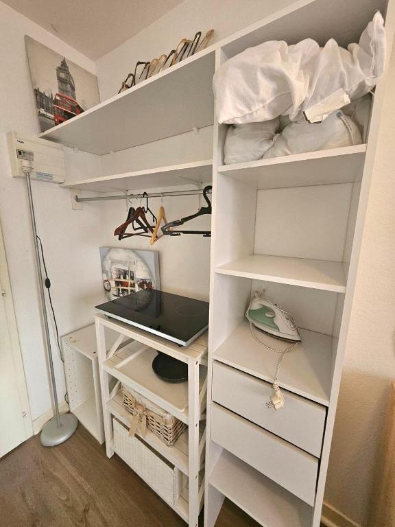 Studio Colmar breakfast shared bathroom – photo 16