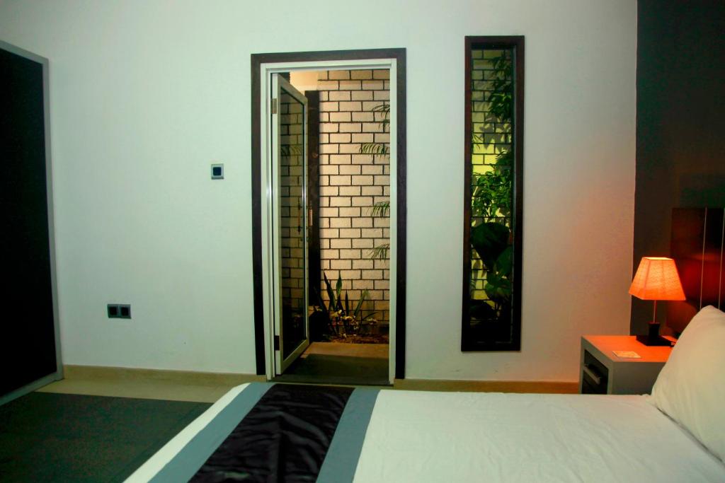 Villa Rumah Putih Abu Abu - 16