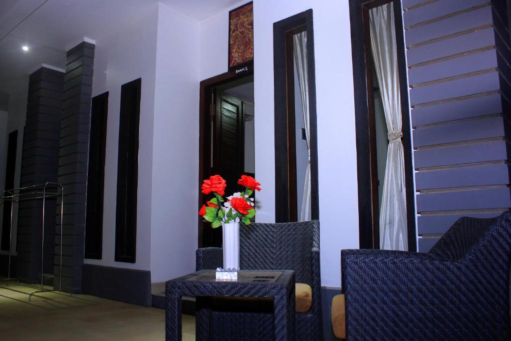 Villa Rumah Putih Abu Abu - 15