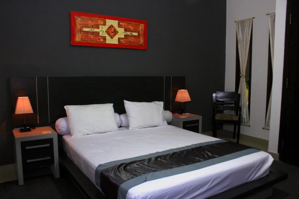 Villa Rumah Putih Abu Abu - 11