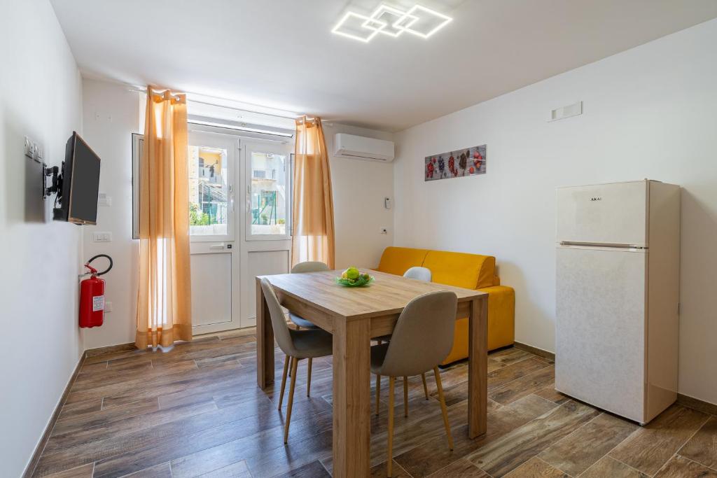 B&B della stazione - Apartment With Shower