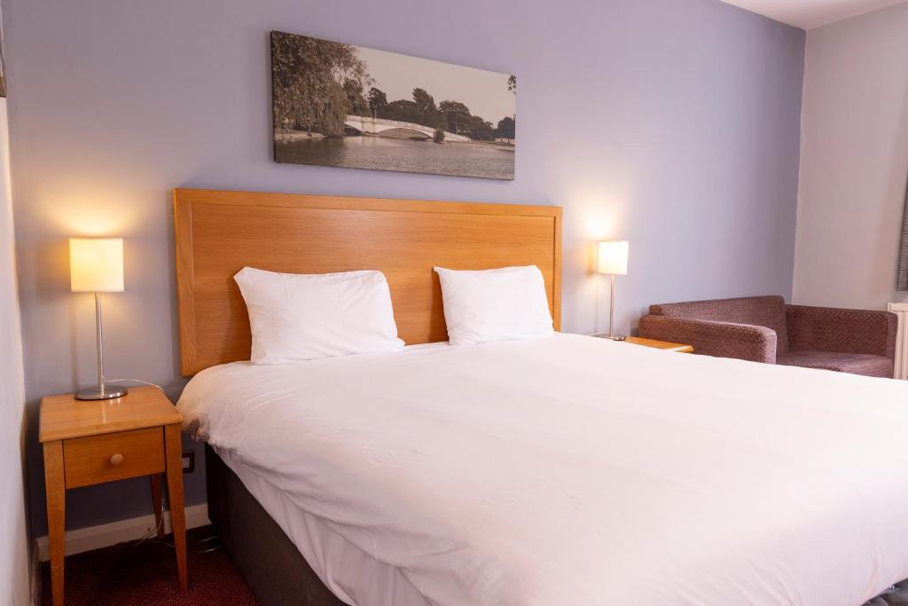 Kingstown Hotel by Greene King Inns - 