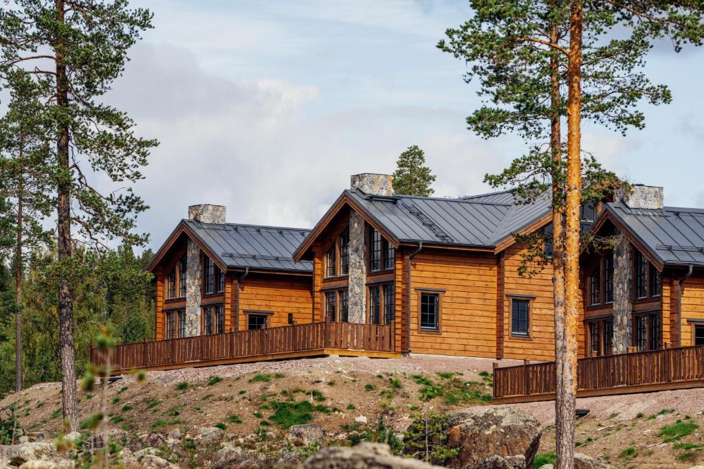 Vargen ett avskilt boende med bastu och brasa i Idre Bergsby