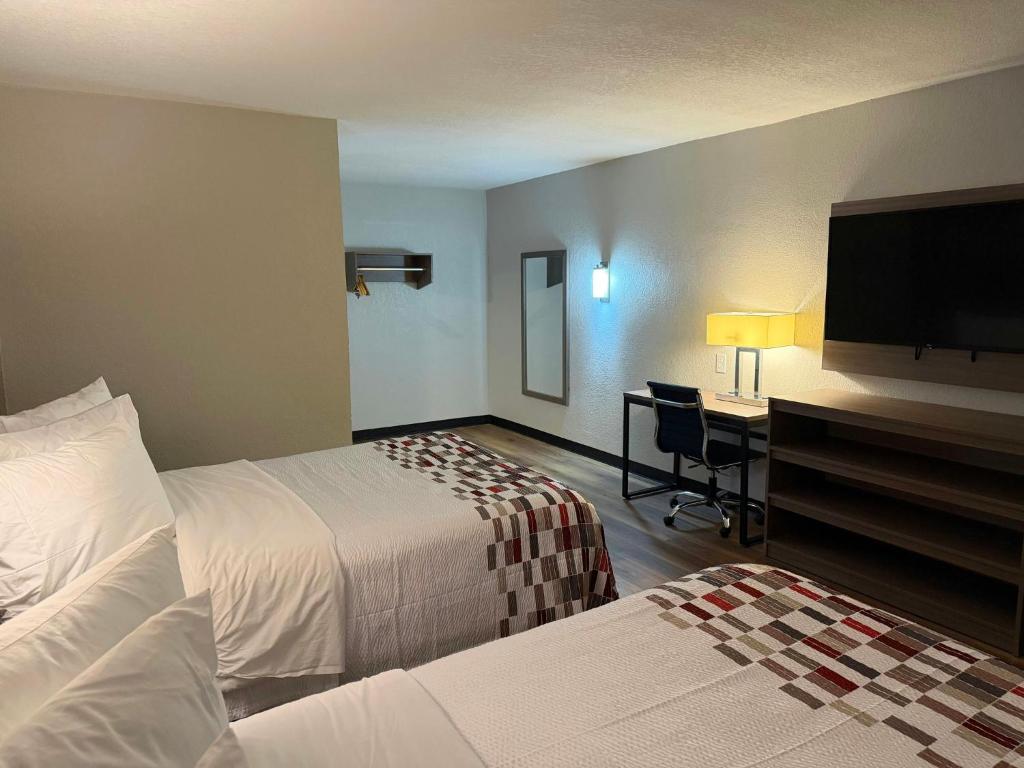 Red Roof Inn Kokomo - Suite Con Dos Camas Dobles Para No Fumadores