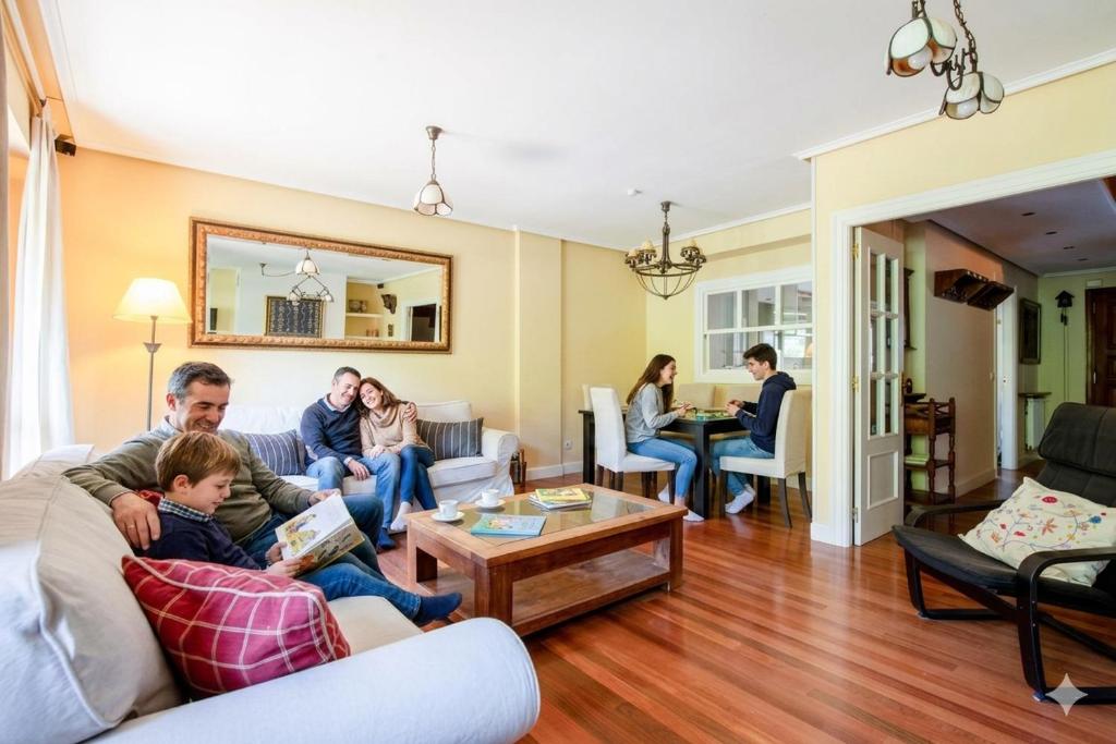 Alto Family House - Housity