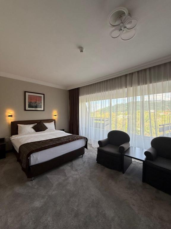 لابی و فضای عمومی Premier Alatau Hotel - تصویر ۵