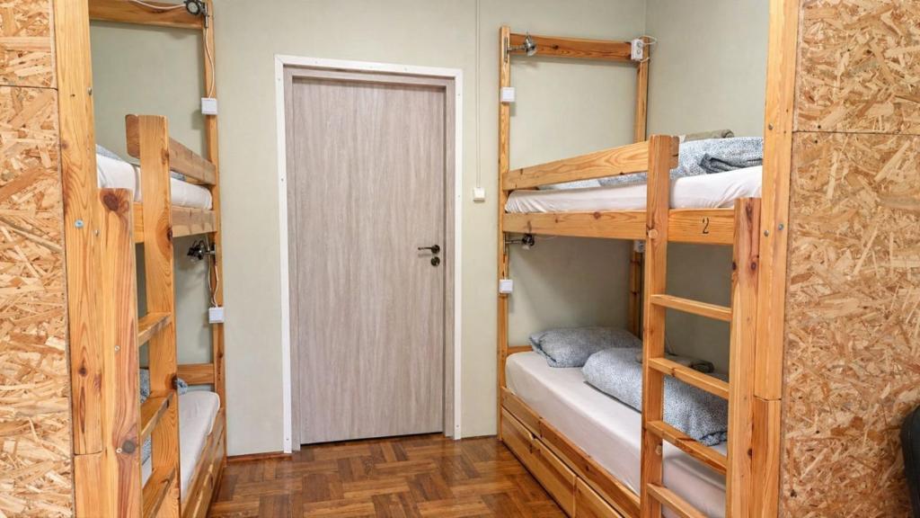 For rest Hostel - Bed In 4-Bed Female Dormitory Room