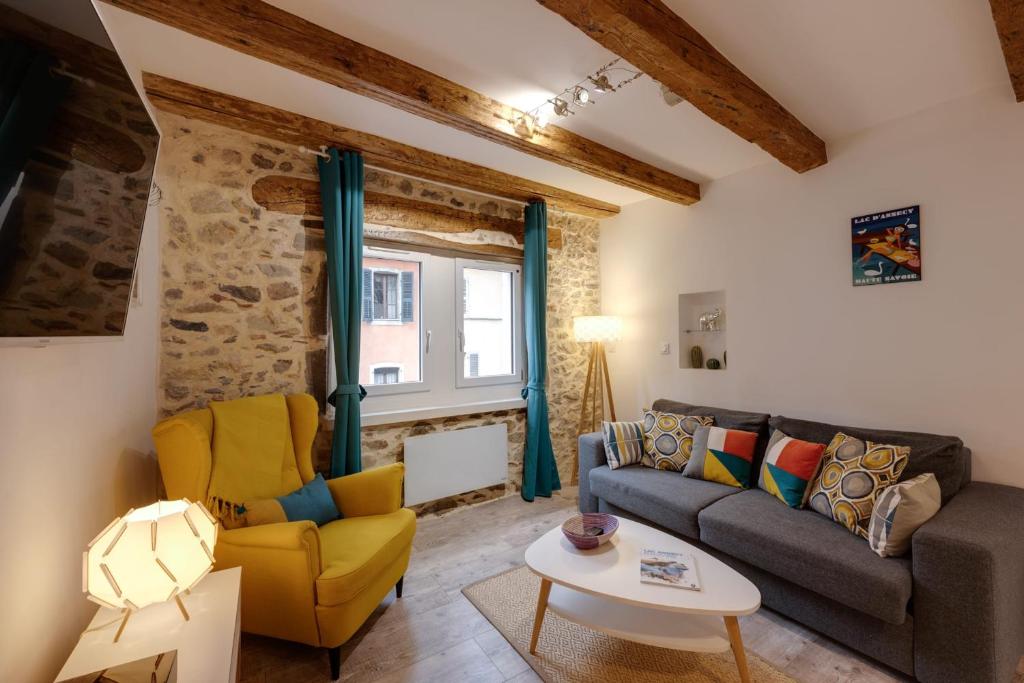 Le Paquier 9 The charm in the heart of the Old Town 150m from the Lake