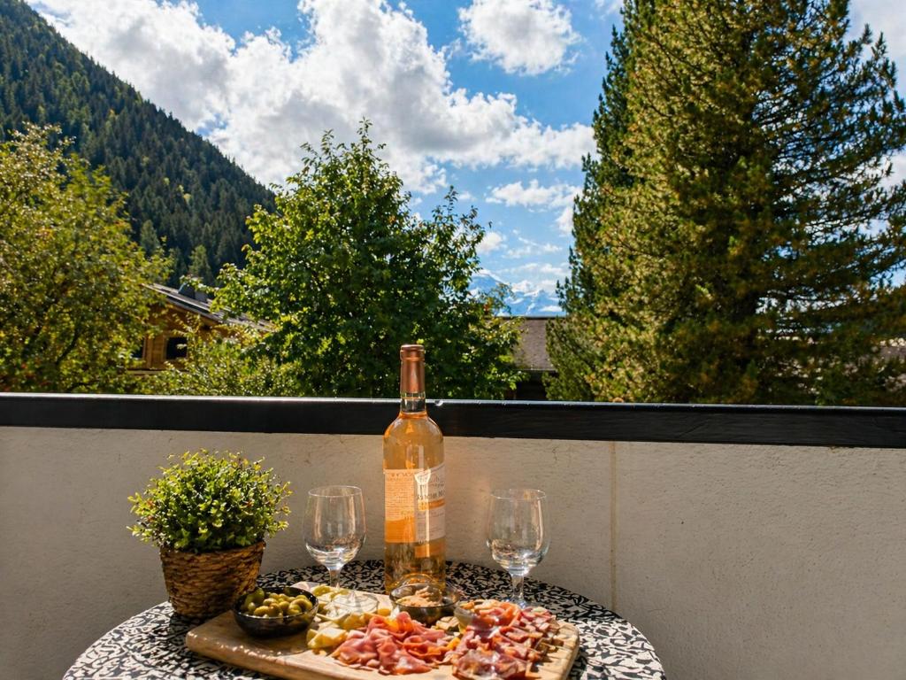 Appartement lumineux 2 ch Chamonix, proche Grands Montets, parking & ski locker