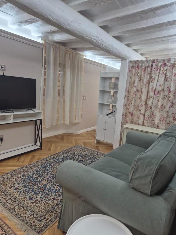 Magnifica home