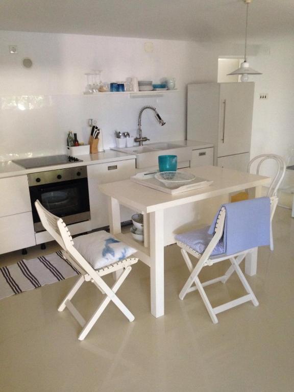 White Apartment Krk With Private Garden