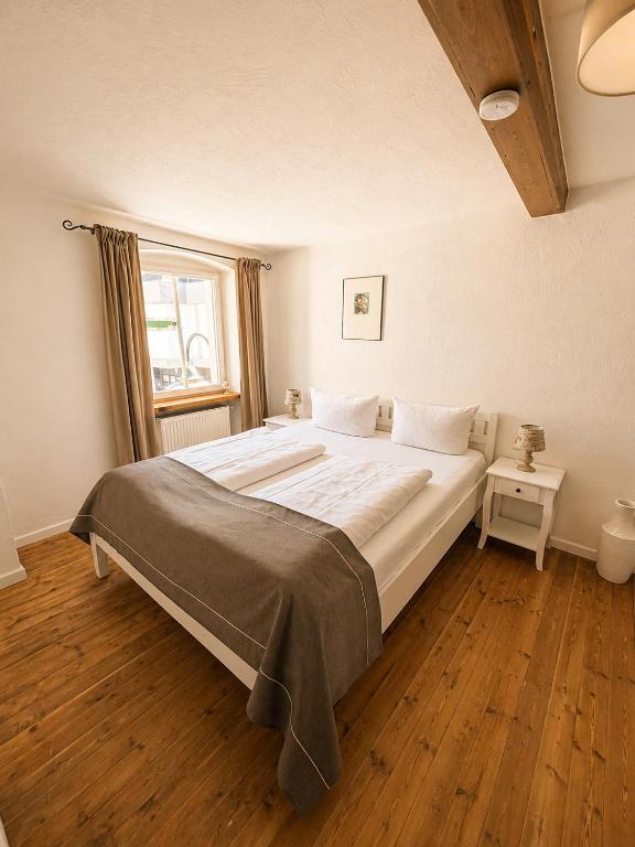 Hotel Zeltinger-Hof - Gasthaus des Rieslings - Holiday Home