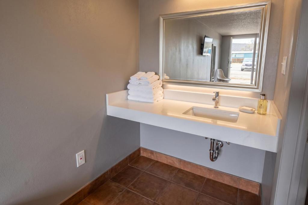 Sands Inn Rock Springs Near I-80 - Cama Tamaño Queen, No Fumadores