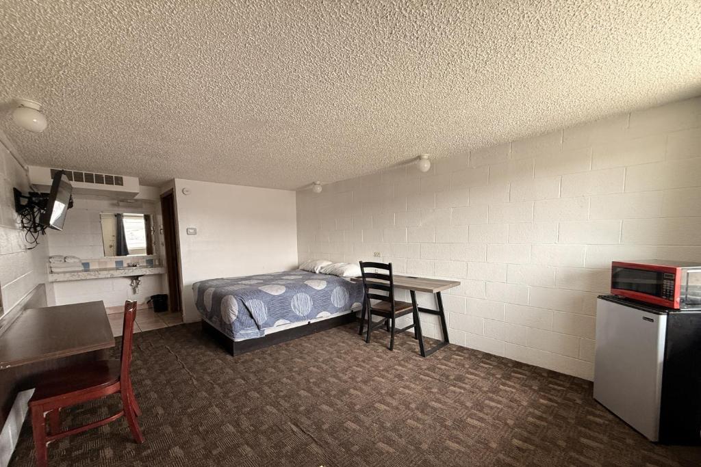 Sands Inn Rock Springs Near I-80 - Cama Queen Para Fumadores