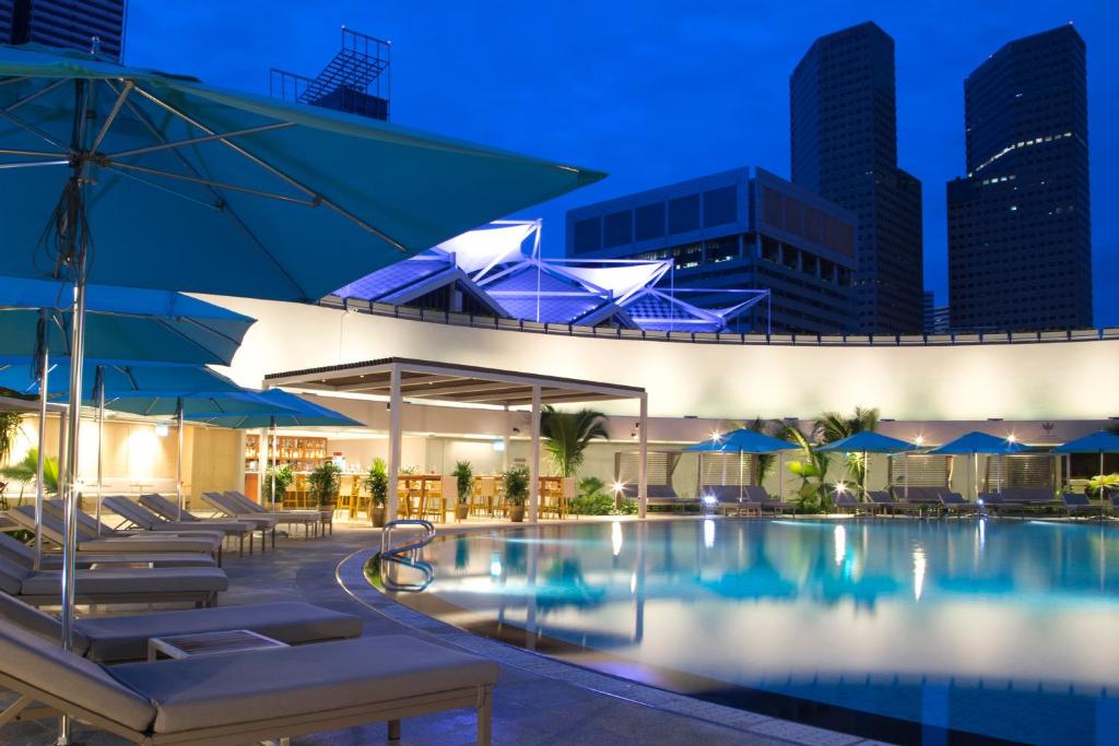 Hồ bơi trong/gần Pan Pacific Singapore