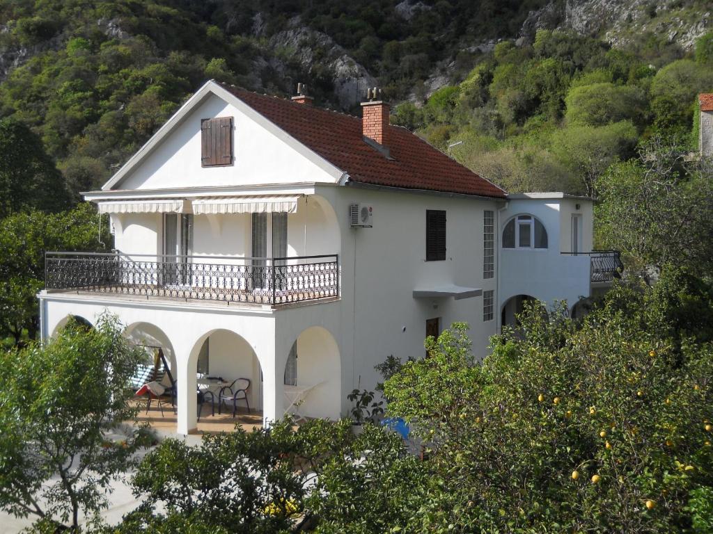 Příroda nedaleko apartmánu