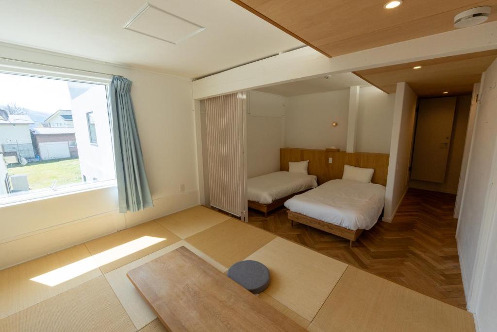 Square 8 HAKUBA RETREAT by UNPLAN