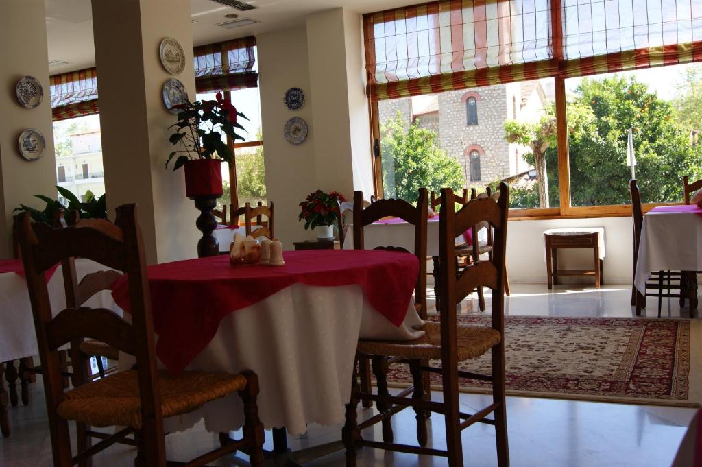 Posezení v ubytování Hotel Pelops